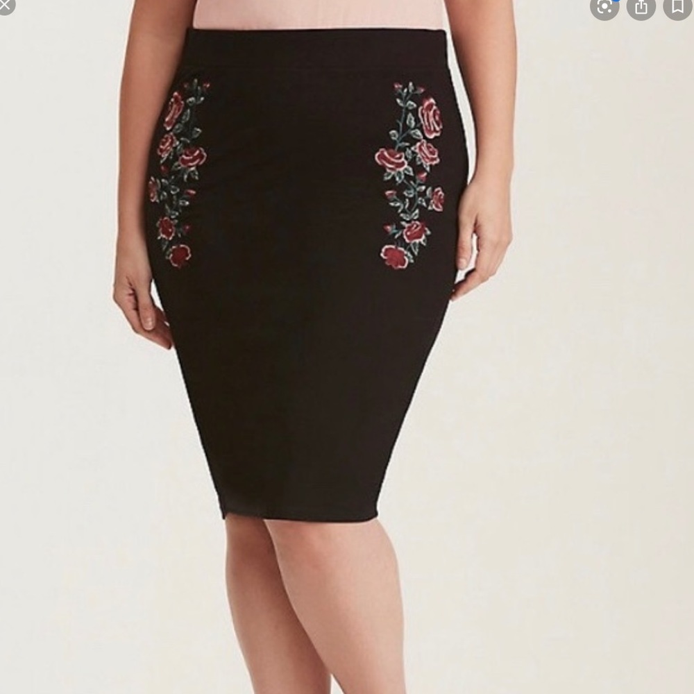 Torrid Rose Embroidered Pencil Skirt
